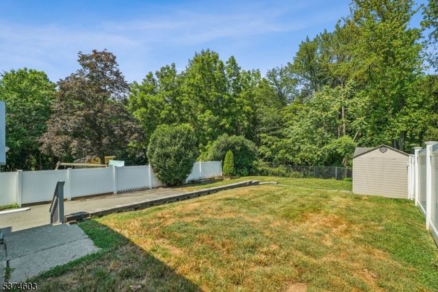 25 Ferndale Road, North Caldwell Boro, NJ 07006