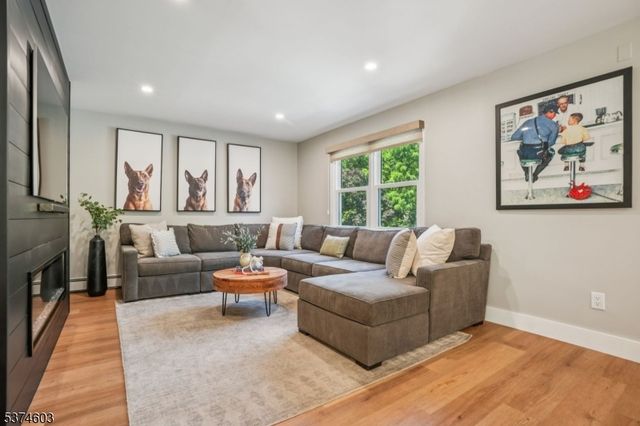 25 Ferndale Road, North Caldwell Boro, NJ 07006