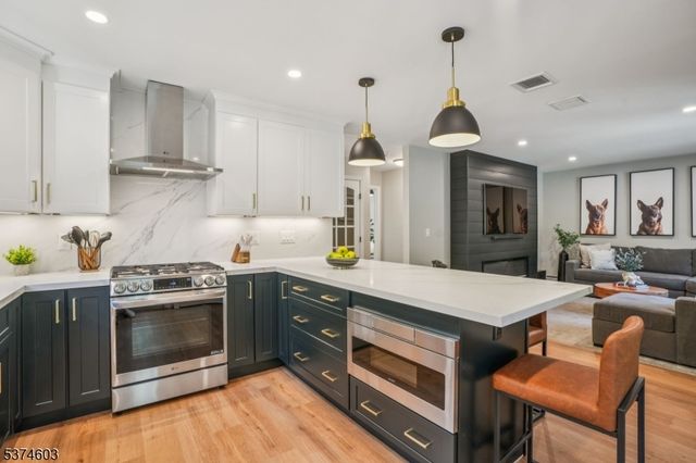 25 Ferndale Road, North Caldwell Boro, NJ 07006