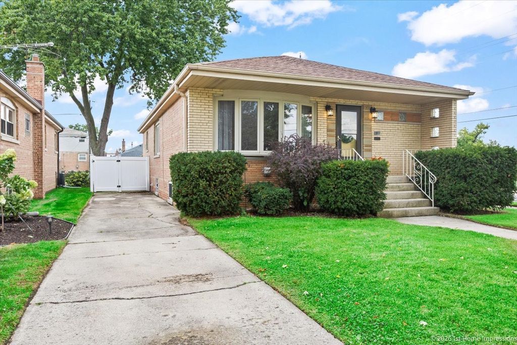 9100 S Ridgeway Avenue, Evergreen Park, IL 60805