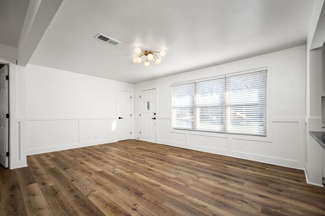 1148 Tuckahoe Dr, Nashville, TN 37207