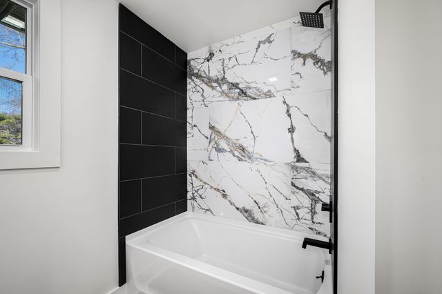 1148 Tuckahoe Dr, Nashville, TN 37207