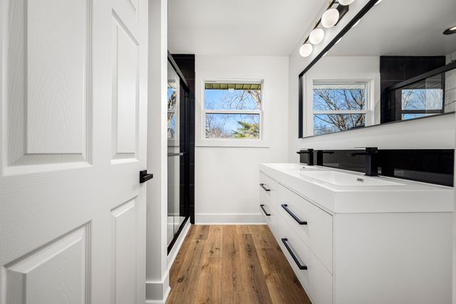 1148 Tuckahoe Dr, Nashville, TN 37207