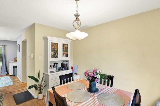 2210 S Laurelwood Cir Circle, Bloomington, IN 47401