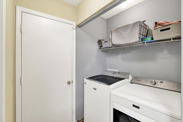 2210 S Laurelwood Cir Circle, Bloomington, IN 47401