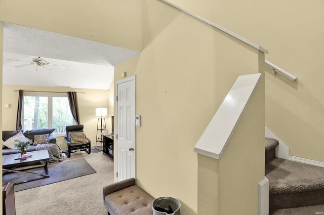 2210 S Laurelwood Cir Circle, Bloomington, IN 47401