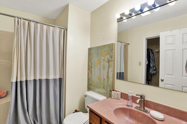 2210 S Laurelwood Cir Circle, Bloomington, IN 47401