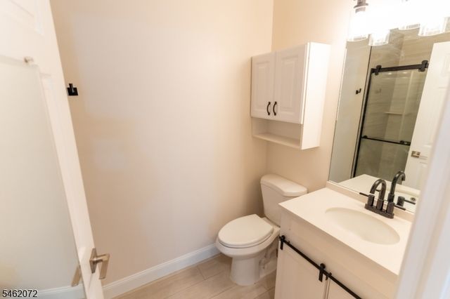 207 Cambridge Ct, Clifton City, NJ 07014