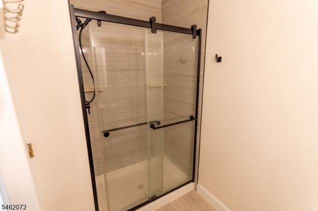 207 Cambridge Ct, Clifton City, NJ 07014