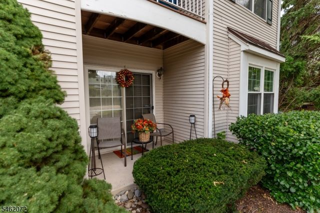 207 Cambridge Ct, Clifton City, NJ 07014