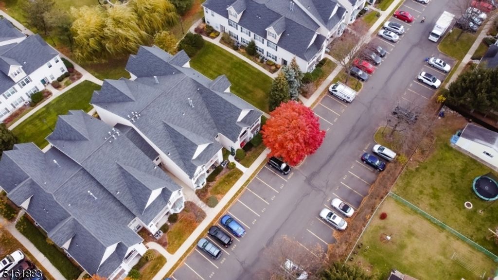 207 Cambridge Ct, Clifton City, NJ 07014