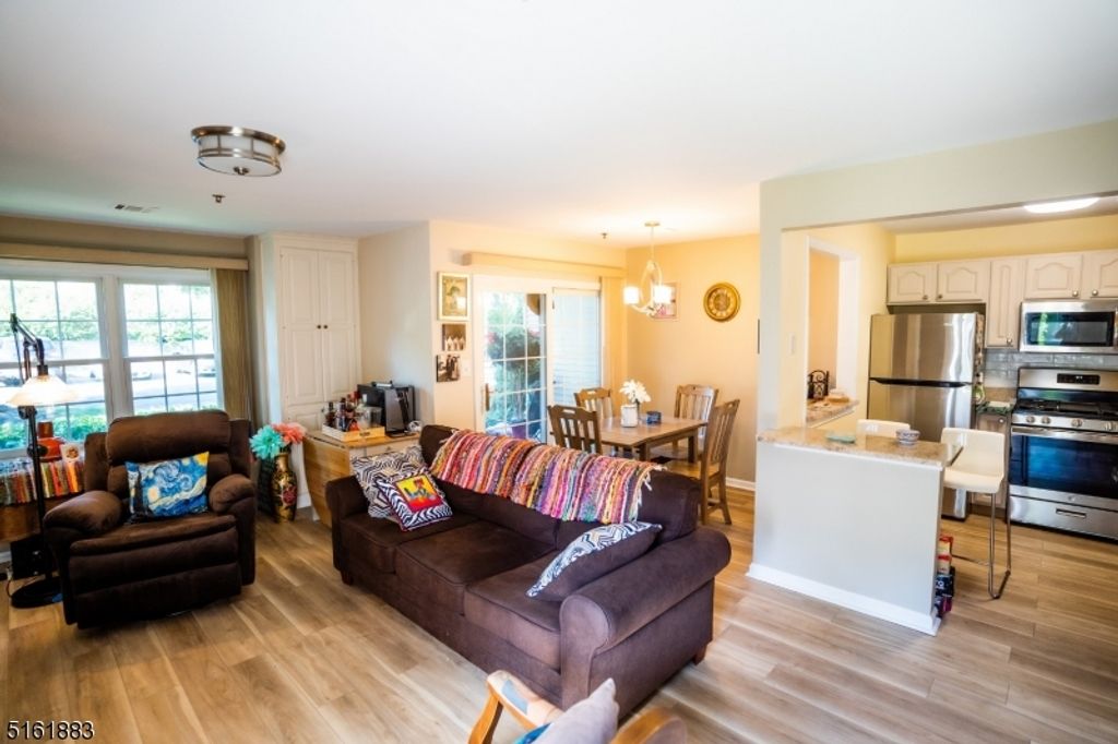 207 Cambridge Ct, Clifton City, NJ 07014 — photo 5