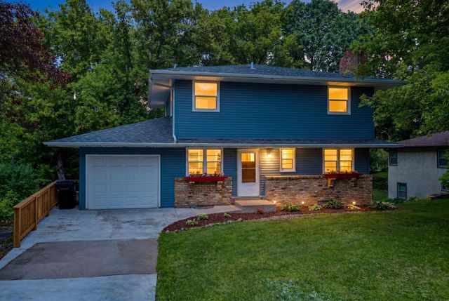3701 Adair Avenue N, Crystal, MN 55422