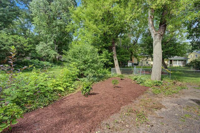 3701 Adair Avenue N, Crystal, MN 55422