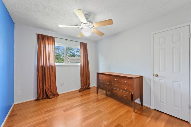 4704 Gulfway Drive, Baytown, TX 77521