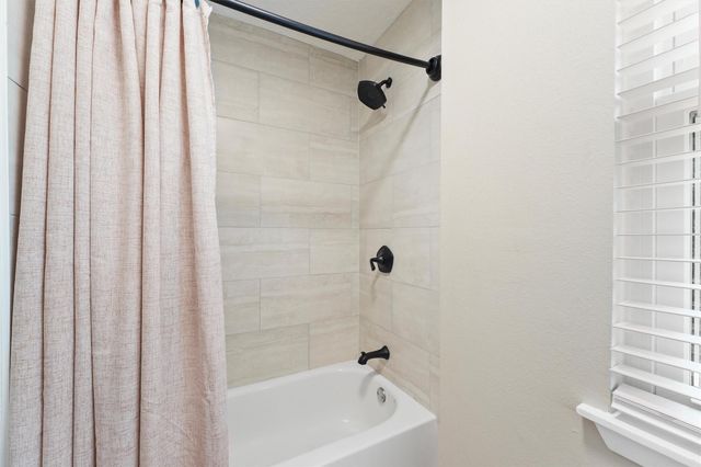 4704 Gulfway Drive, Baytown, TX 77521