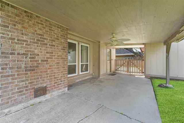 4704 Gulfway Drive, Baytown, TX 77521