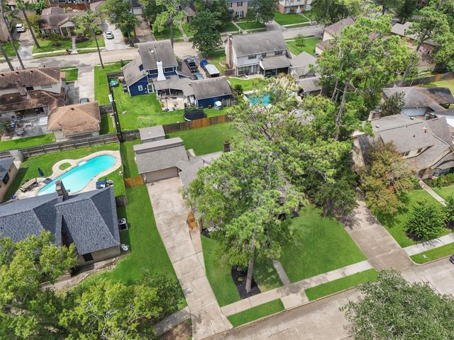 4704 Gulfway Drive, Baytown, TX 77521