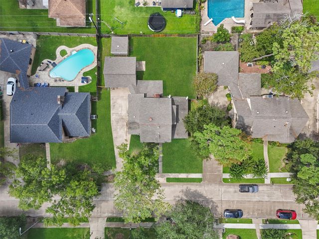 4704 Gulfway Drive, Baytown, TX 77521