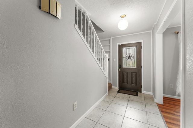 4704 Gulfway Drive, Baytown, TX 77521