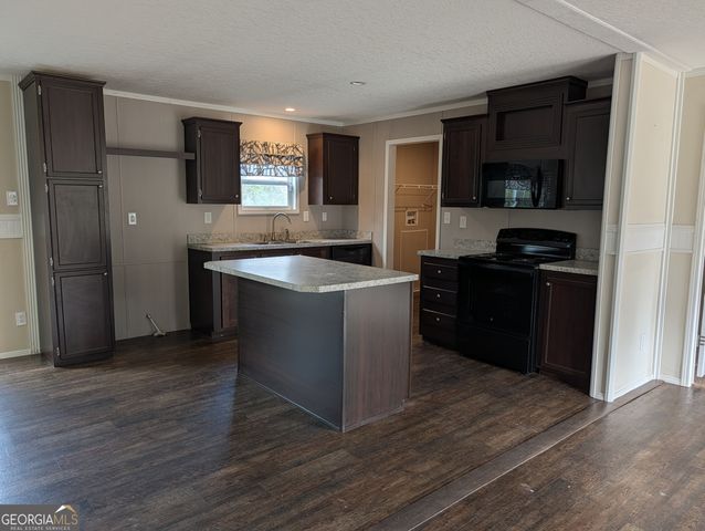 675 Fir, Jesup, GA 31545