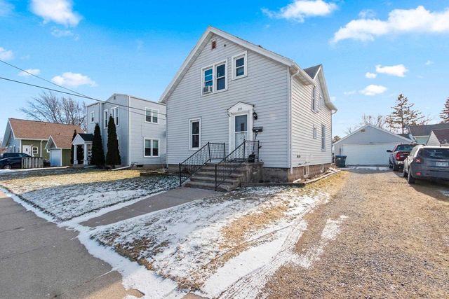 205 DIVISION STREET, Neenah, WI 54956