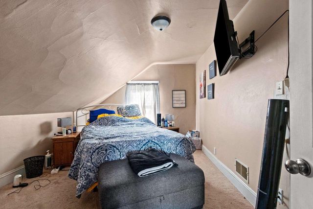 205 DIVISION STREET, Neenah, WI 54956