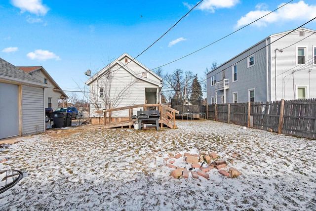 205 DIVISION STREET, Neenah, WI 54956