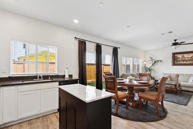 927 Franklin St, Lincoln, CA 95648
