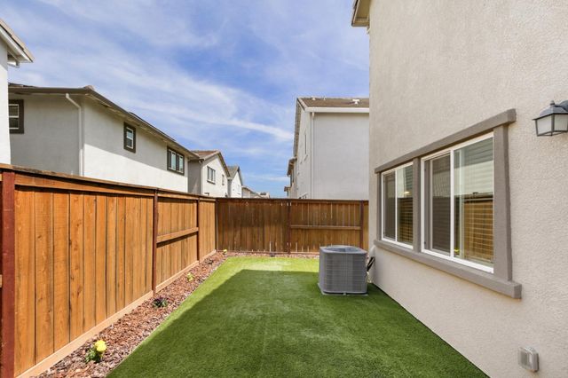 927 Franklin St, Lincoln, CA 95648