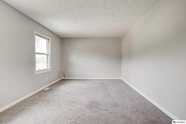 5065 Arcadia Avenue, Omaha, NE 68104