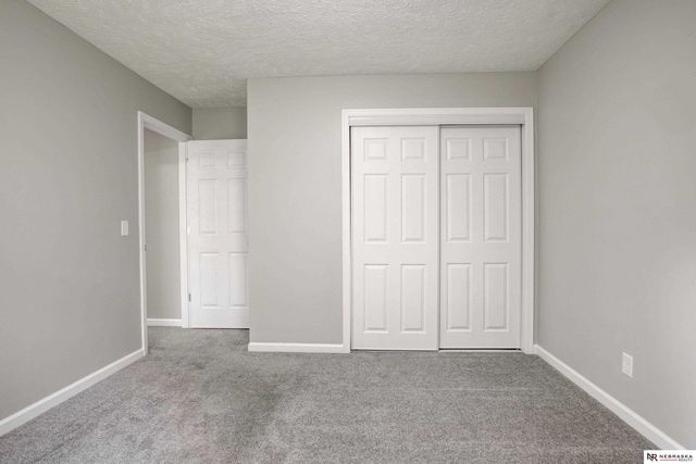 5065 Arcadia Avenue, Omaha, NE 68104