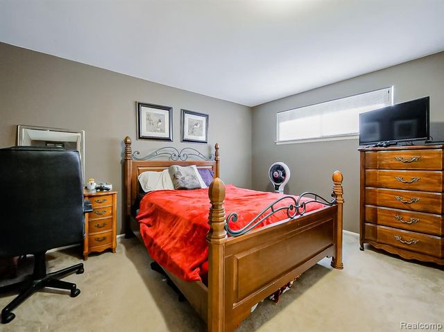 525 Langfield Street, Northville, MI 48167