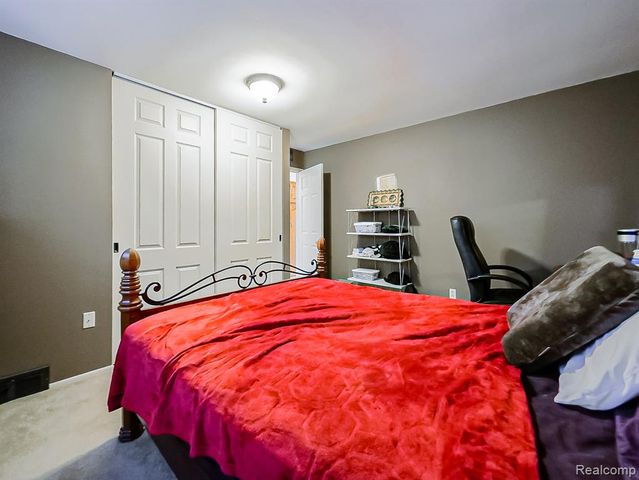 525 Langfield Street, Northville, MI 48167