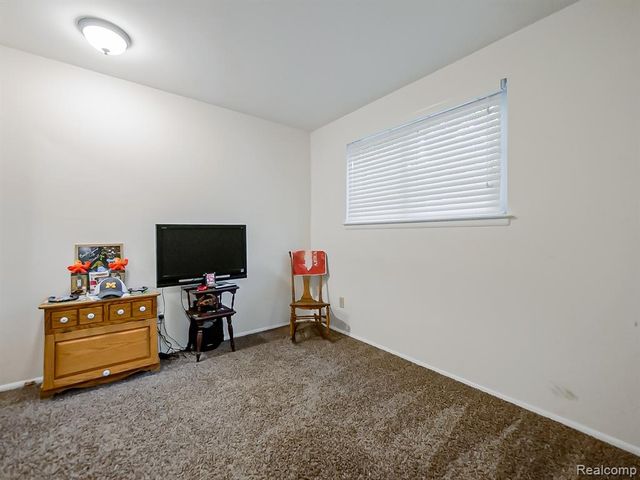 525 Langfield Street, Northville, MI 48167