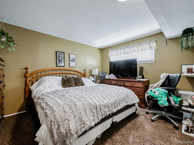 525 Langfield Street, Northville, MI 48167