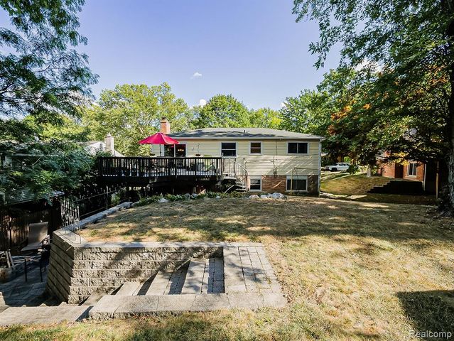 525 Langfield Street, Northville, MI 48167