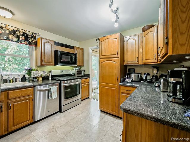 525 Langfield Street, Northville, MI 48167