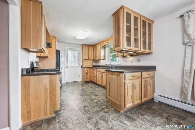 15 Smith Road, Thomaston, CT 06787