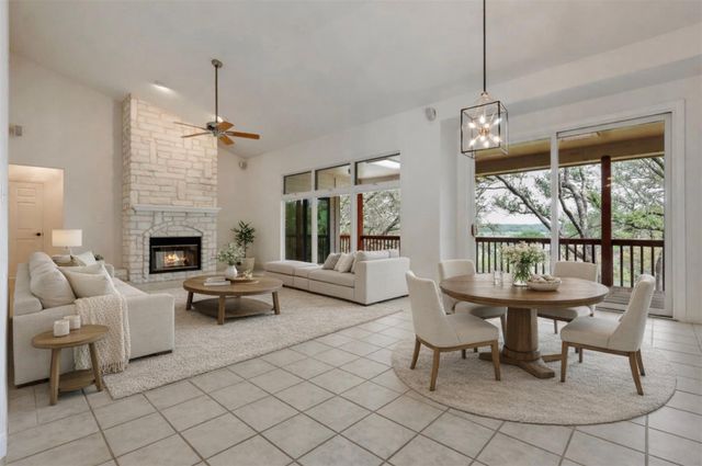 21604 Arrowhead PT, Lago Vista, TX 78645