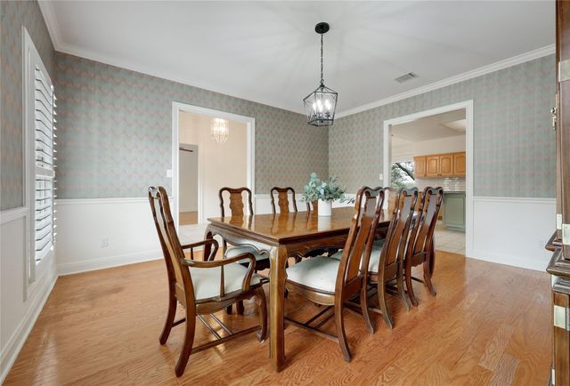 21604 Arrowhead PT, Lago Vista, TX 78645