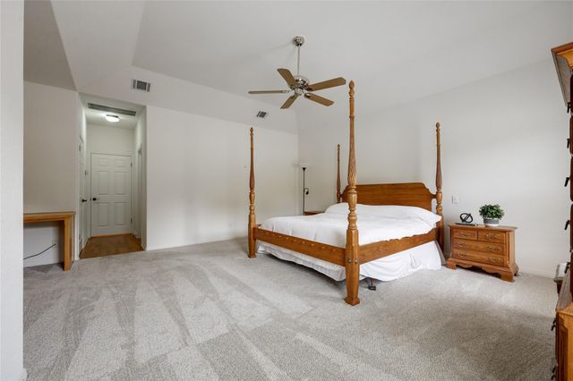 21604 Arrowhead PT, Lago Vista, TX 78645