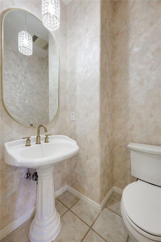 21604 Arrowhead PT, Lago Vista, TX 78645