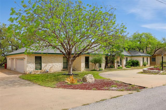 21604 Arrowhead PT, Lago Vista, TX 78645