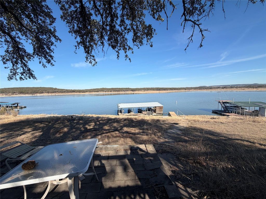 21604 Arrowhead PT, Lago Vista, TX 78645