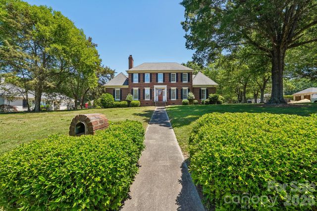 2231 Richardson Drive, Charlotte, NC 28211