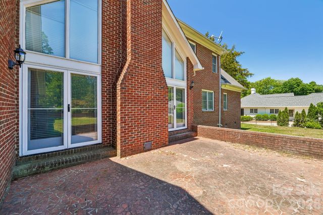 2231 Richardson Drive, Charlotte, NC 28211