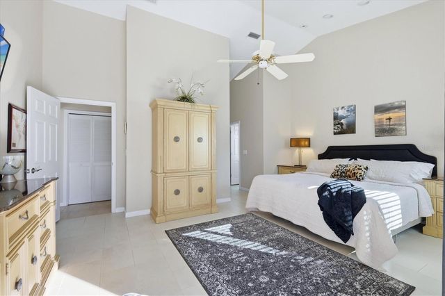 3746 SURREY LANE, Sarasota, FL 34235