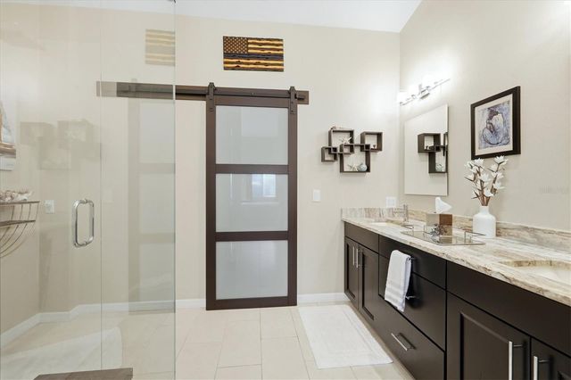 3746 SURREY LANE, Sarasota, FL 34235