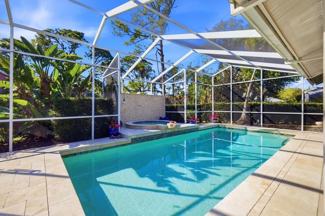 3746 SURREY LANE, Sarasota, FL 34235